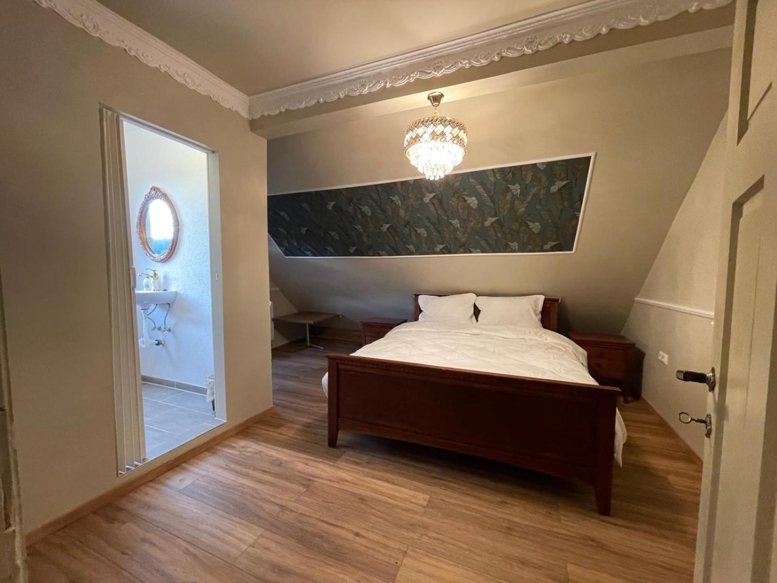 Boutique Hotel Am Bahndamm Neuhaus am Rennweg Ngoại thất bức ảnh